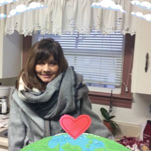 Meet your Posher, Pauline